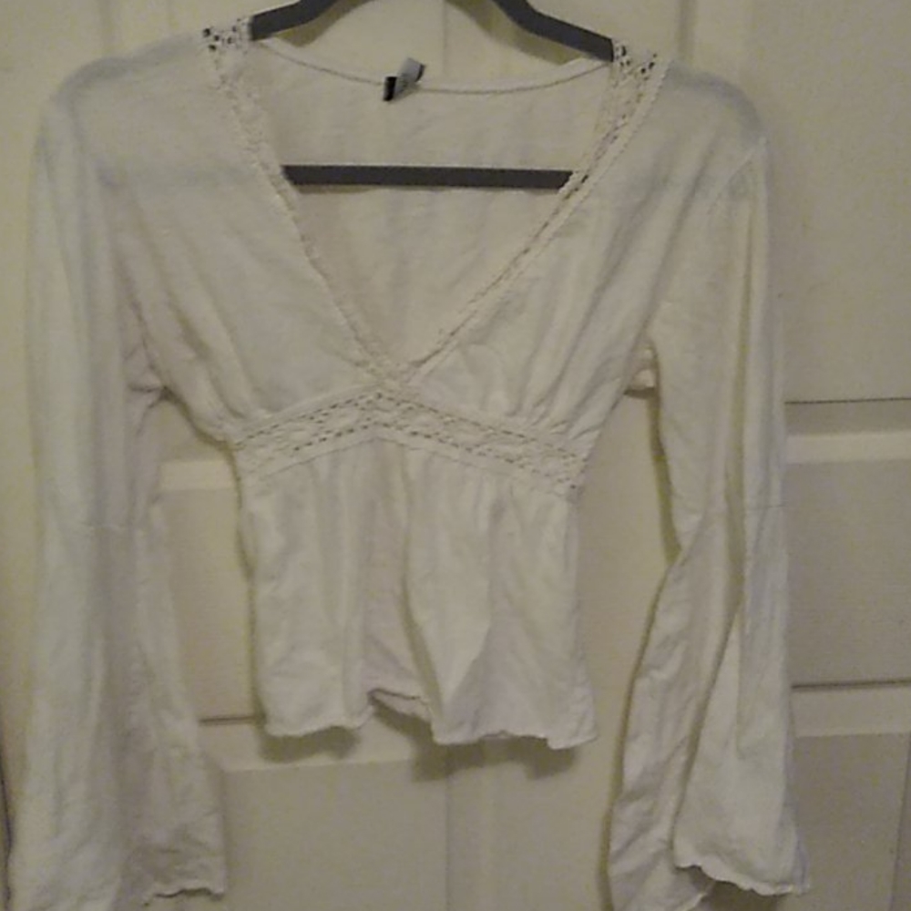 Flare sleeve blouse by Mariposa